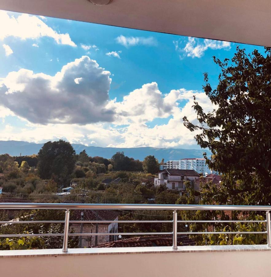 Vila Emante Tushemisht Esterno foto